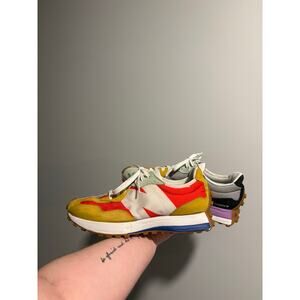New Balance Women's 327 'Neo Flame' Size 9